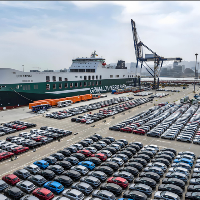 Roll-On Roll-Off Shipping For Machinery And Automotive6